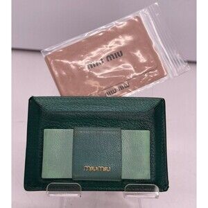 Miu Miu Logo Ribbon Madras Leather Card Case Green – Authentic/34